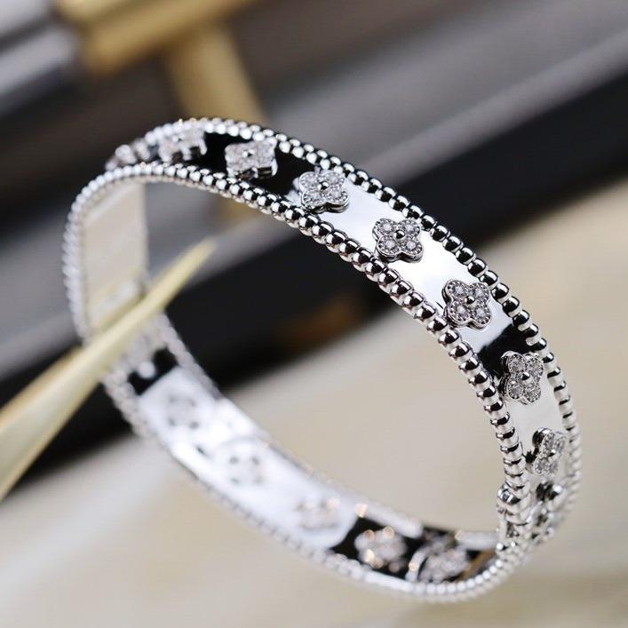 []CLOVER BRACELET 8MM DIAMONDS
