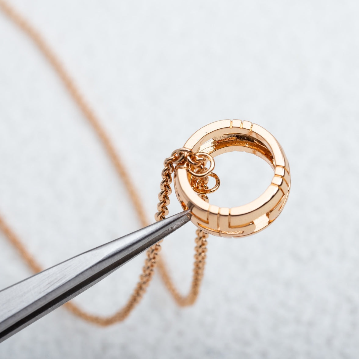 [Rose Jewelrys]PARENTESI NECKLACE PINK GOLD