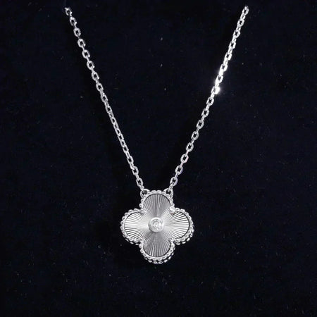 [🌹Rose💎]CLOVER  15MM DIAMOND LASER NECKLACE SILVER