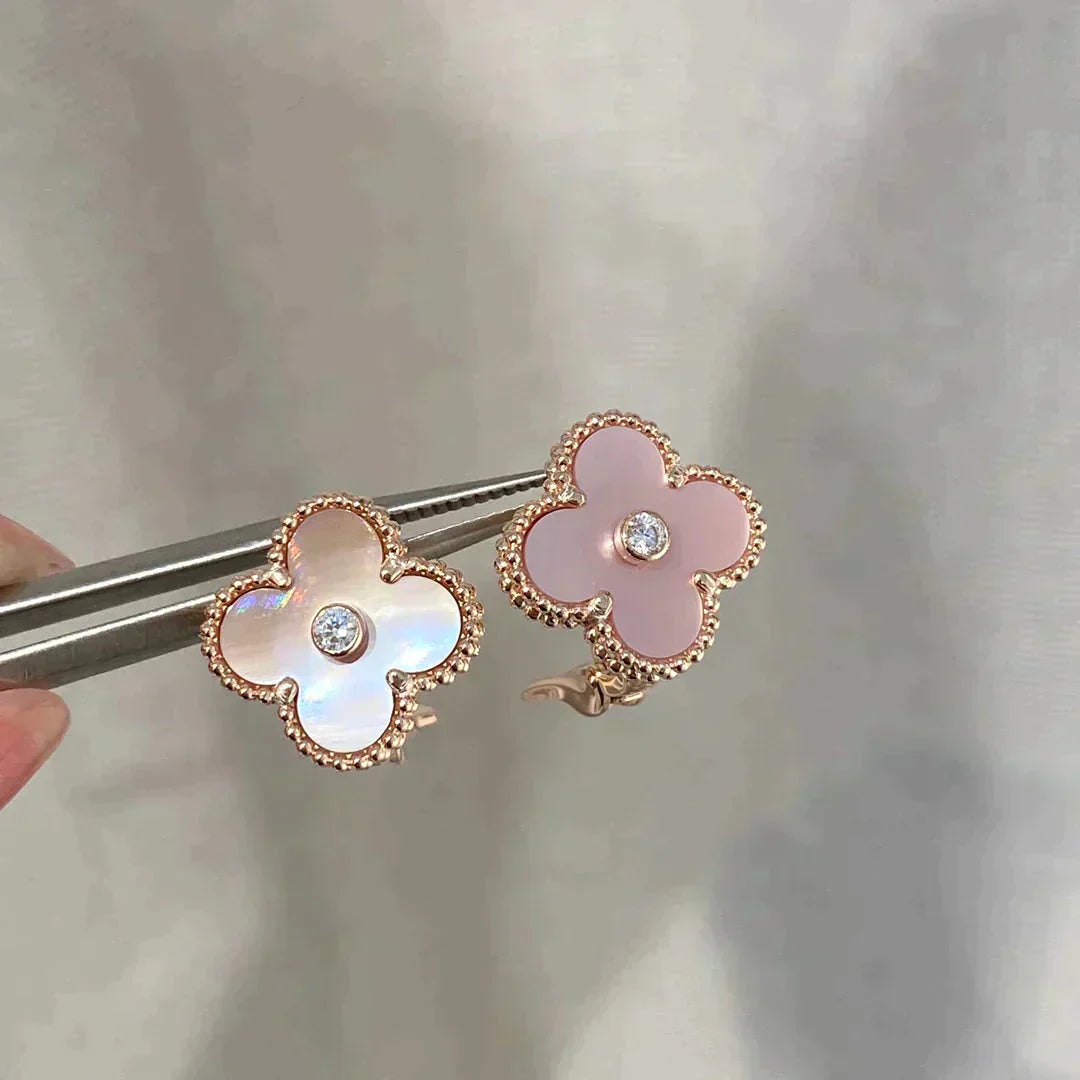 []CLOVER MEDIUM 1 MOTIFS  PINK MOP DIAMOND EARRINGS