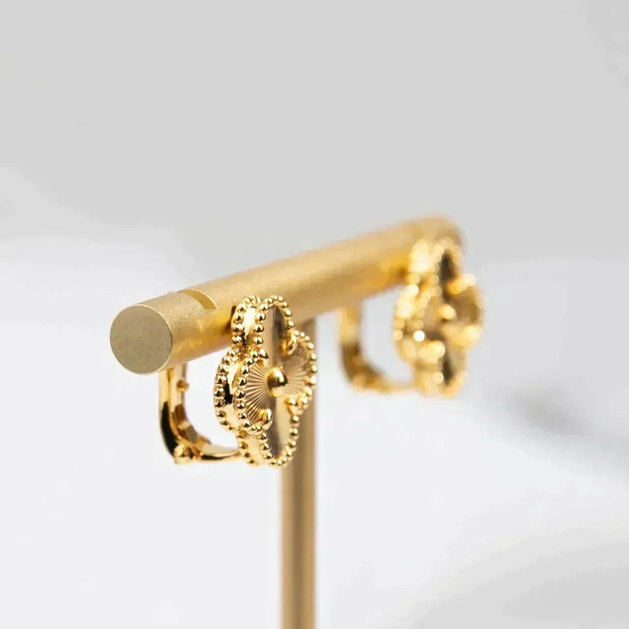 [Rose Jewelrys]CLOVER MEDIUM 1 MOTIFS LASER EARRINGS