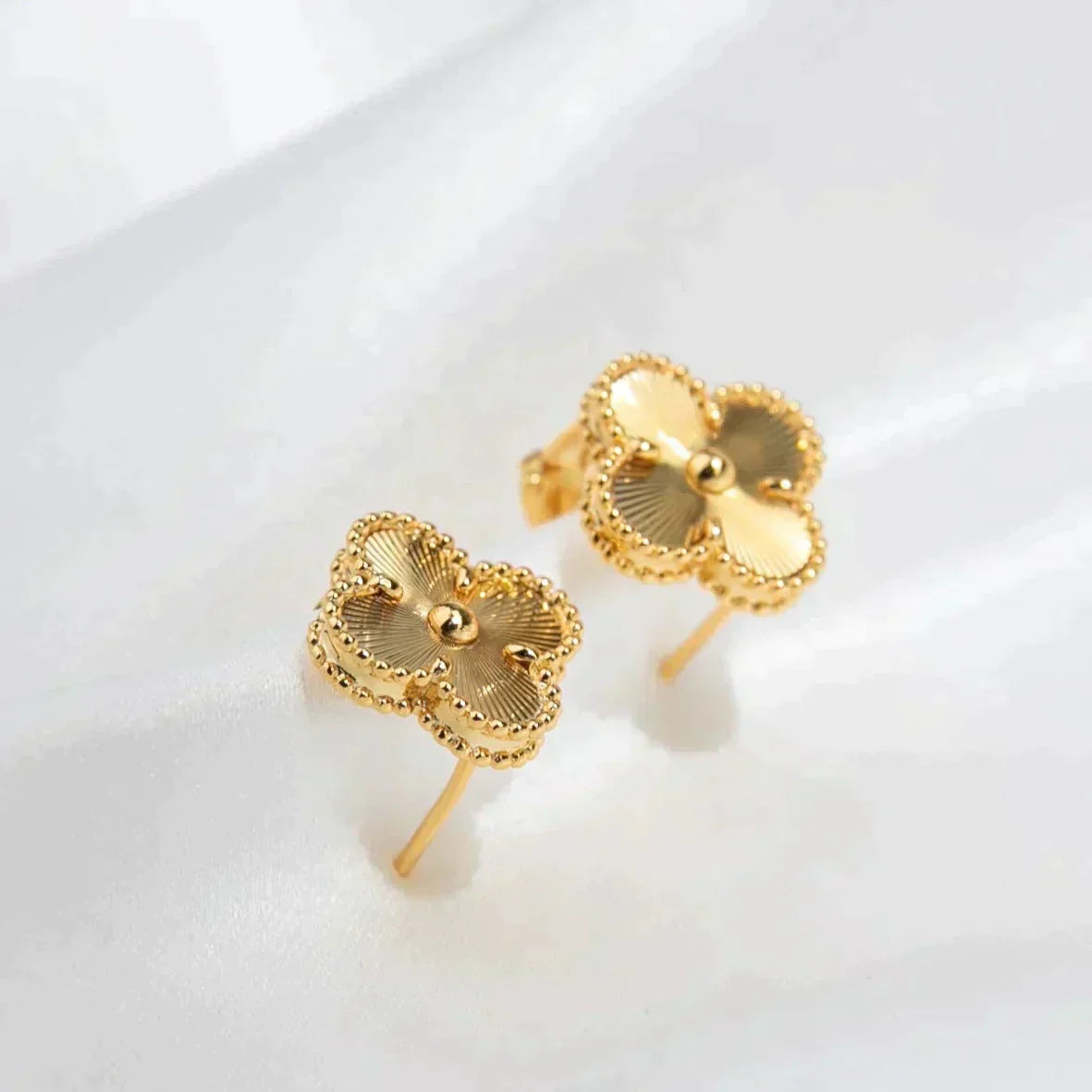 [Rose Jewelrys]CLOVER MEDIUM 1 MOTIFS LASER EARRINGS