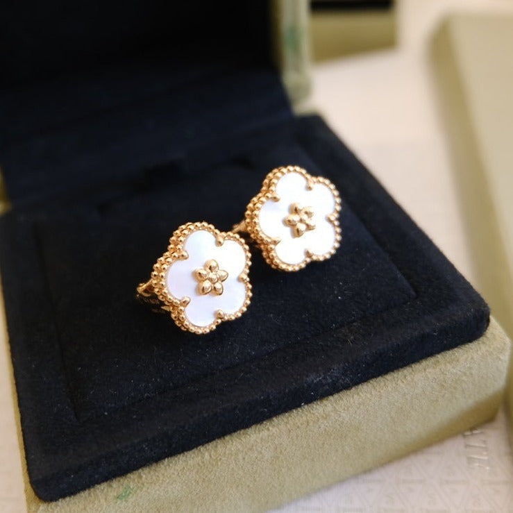 [Rose Jewelrys]LUCKY PINK GOLD WHITE MOP EARRINGS