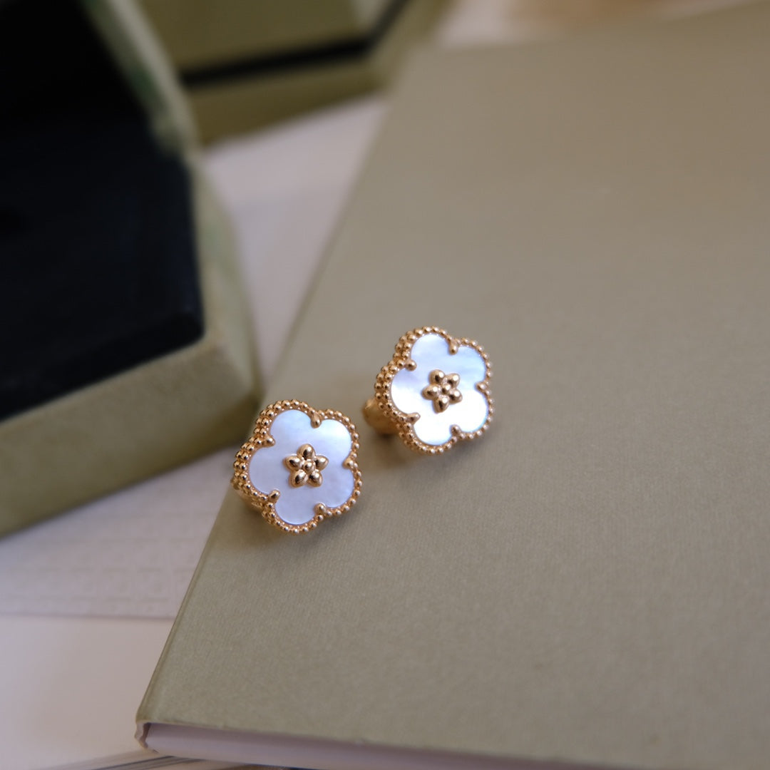 [Rose Jewelrys]LUCKY PINK GOLD WHITE MOP EARRINGS