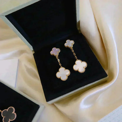 [Rose Jewelrys]CLOVER 2 MOTIF WHITE MOP EARRINGS