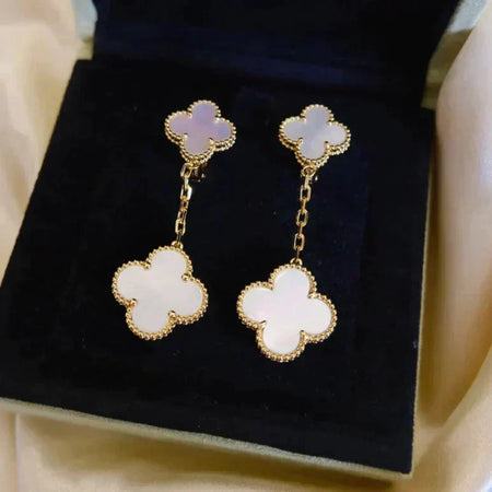[🌹Rose💎]CLOVER 2 MOTIF WHITE MOP EARRINGS