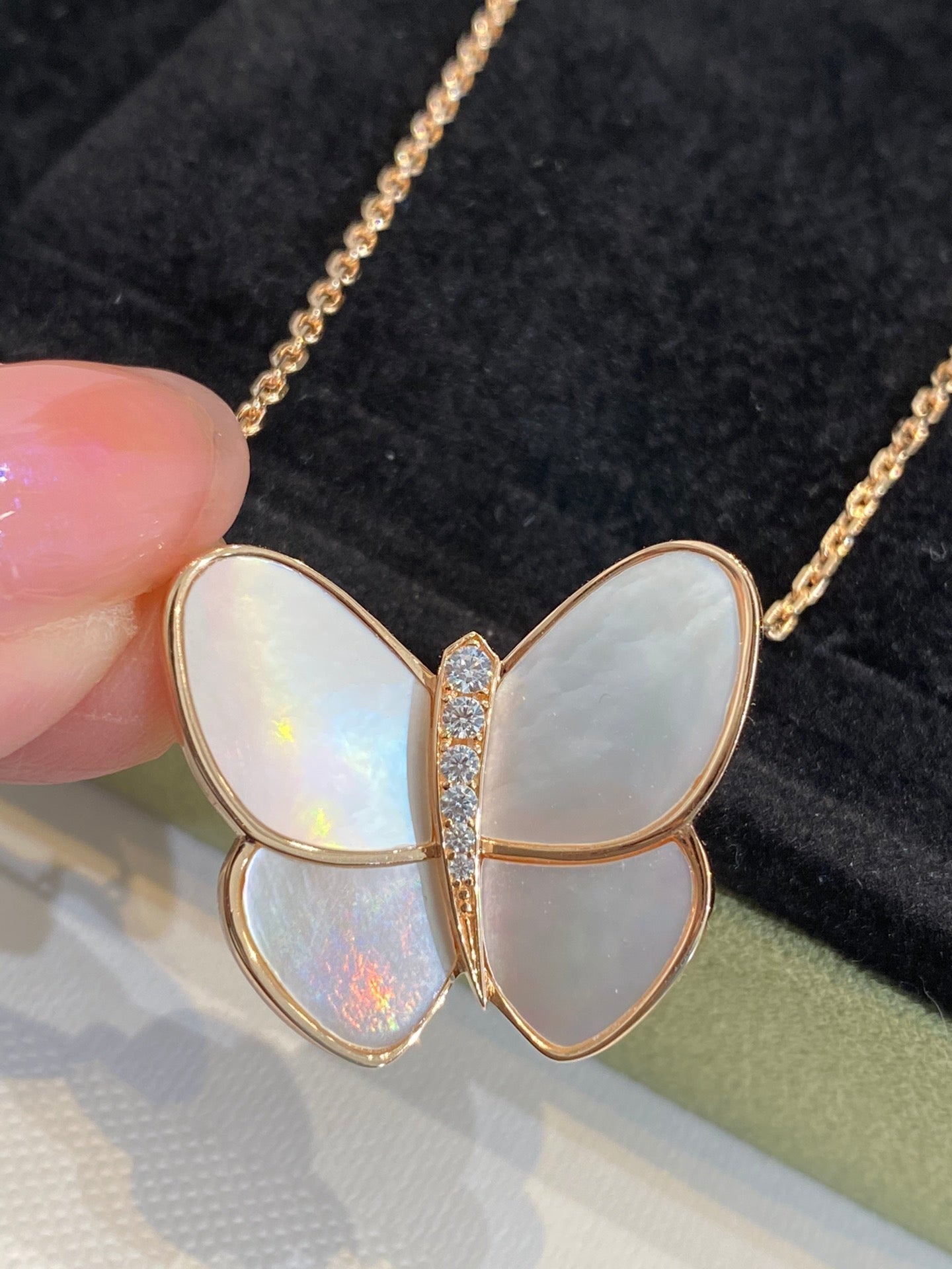 [Rose Jewelrys]BUTTERFLY GOLD MOP DIAMOND NECKLACE