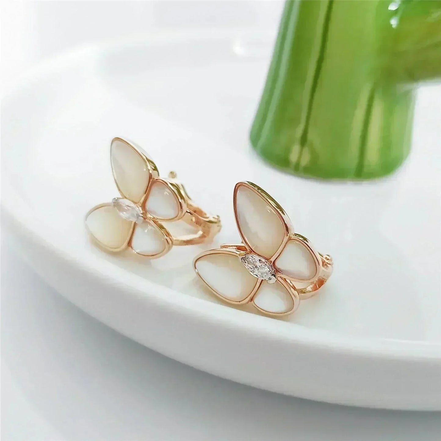[Rose Jewelrys]BUTTERFLY MOP DIAMOND EARRINGS