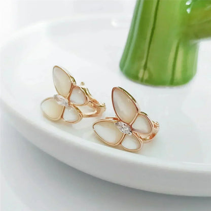 []BUTTERFLY MOP DIAMOND EARRINGS