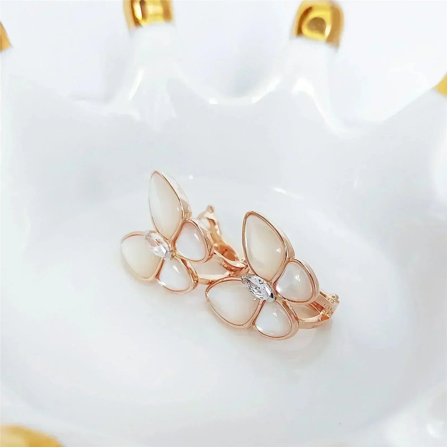 [Rose Jewelrys]BUTTERFLY MOP DIAMOND EARRINGS
