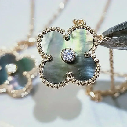 [Rose Jewelrys]CLOVER 15MM DIAMOND AND MOTHER-OF-GREY NECKLACE