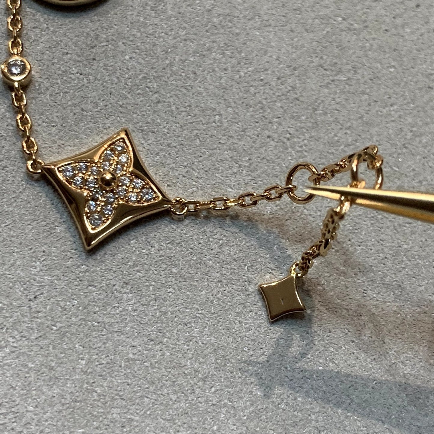 []STAR AND SUN 4 MOTIFS GOLD DIAMONDS BRACELET