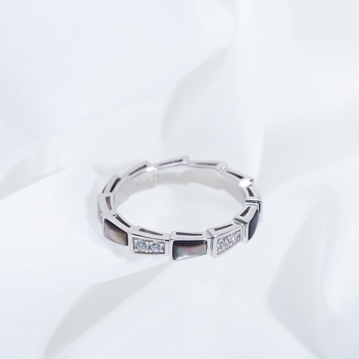 [Rose Jewelrys]SERPENTI RING SILVER  DIAMOND BLACK MOP 3MM