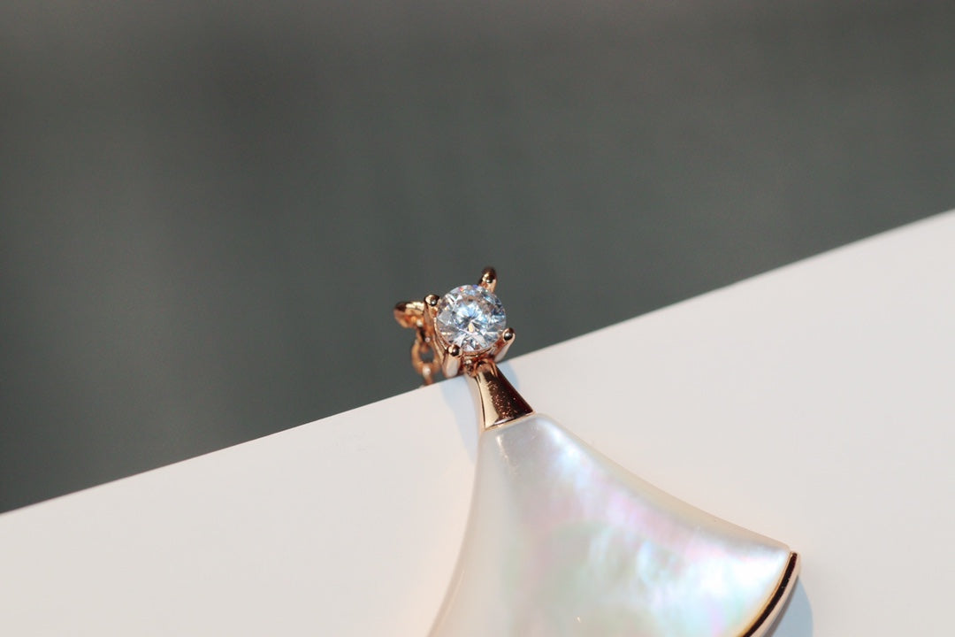 [Rose Jewelrys]DREAM NECKLACE WHITE MOP PINK GOLD 1 DIAMOND