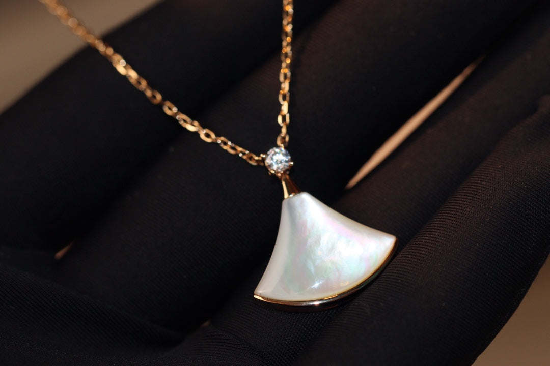 [Rose Jewelrys]DREAM NECKLACE WHITE MOP PINK GOLD 1 DIAMOND
