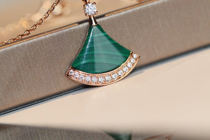 []DREAM NECKLACE MALACHITE DIAMOND