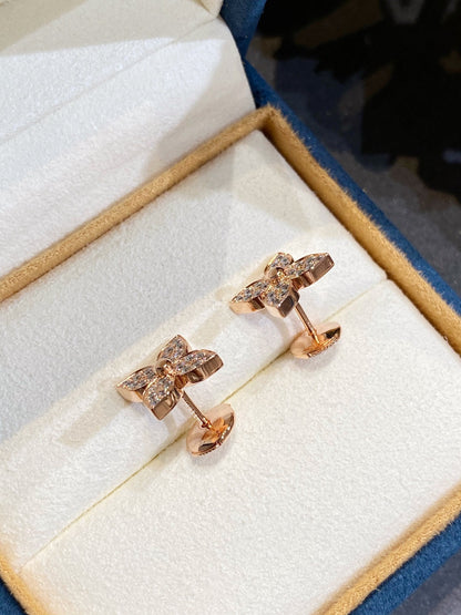 []STAR DIAMOND EARRINGS