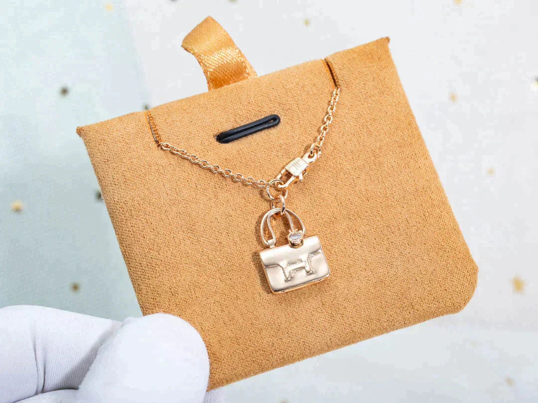 [Rose Jewelrys]AMULETTE PEDANT ROSE GOLD NECKLACE