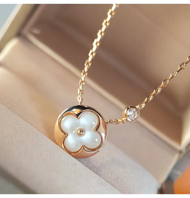 [🌹Rose💎]SUN MOP GOLD 1 DIAMOND NECKLACE