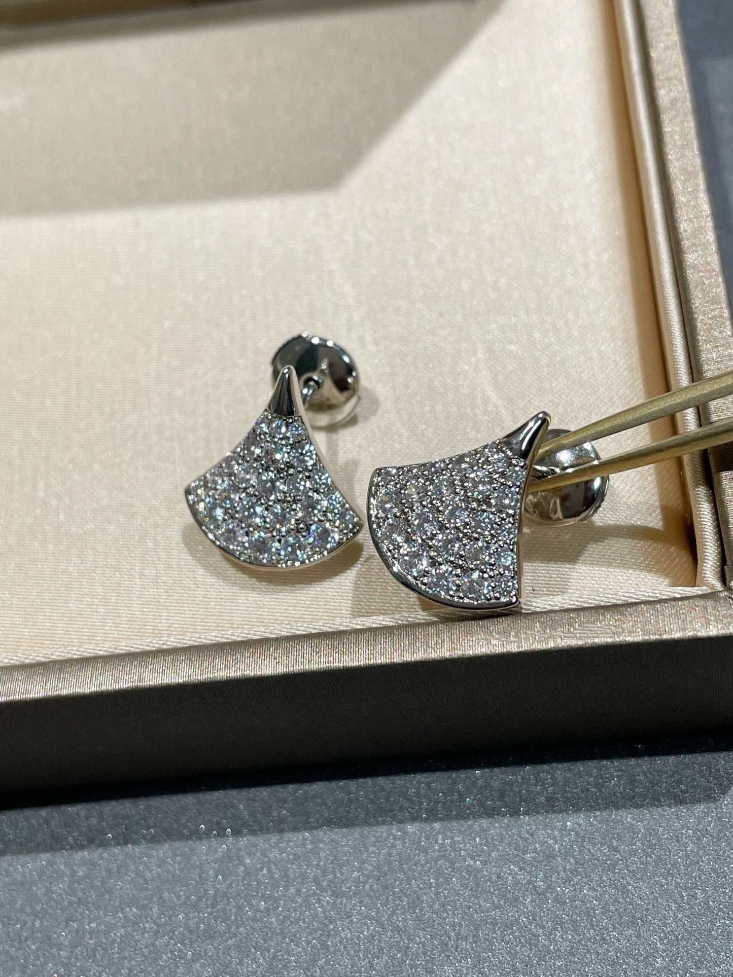 [Rose Jewelrys]DREAM STUD EARRINGS DIAMOND