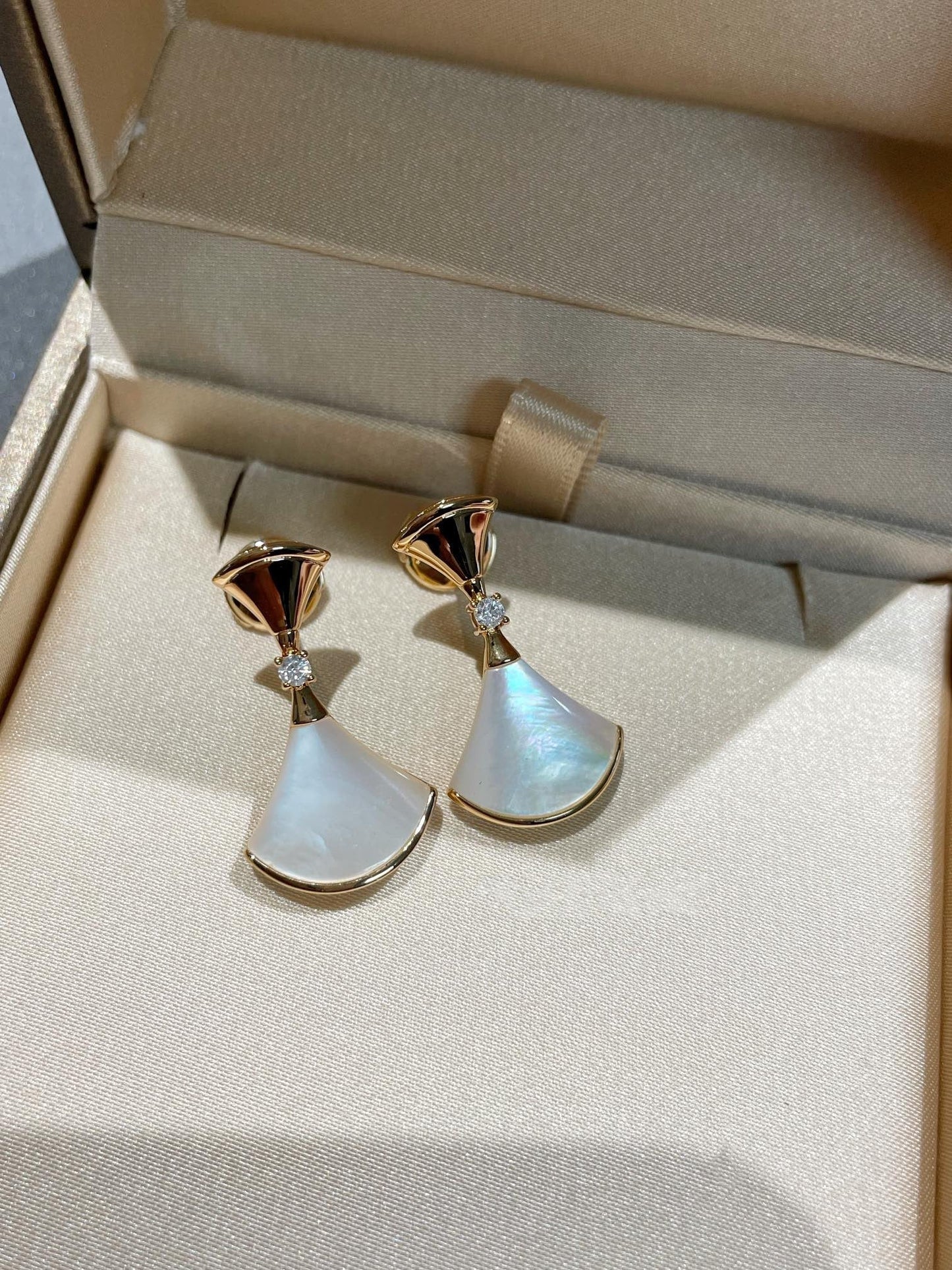 [Rose Jewelrys]DREAM MOP 1 DIAMOND EARRINGS