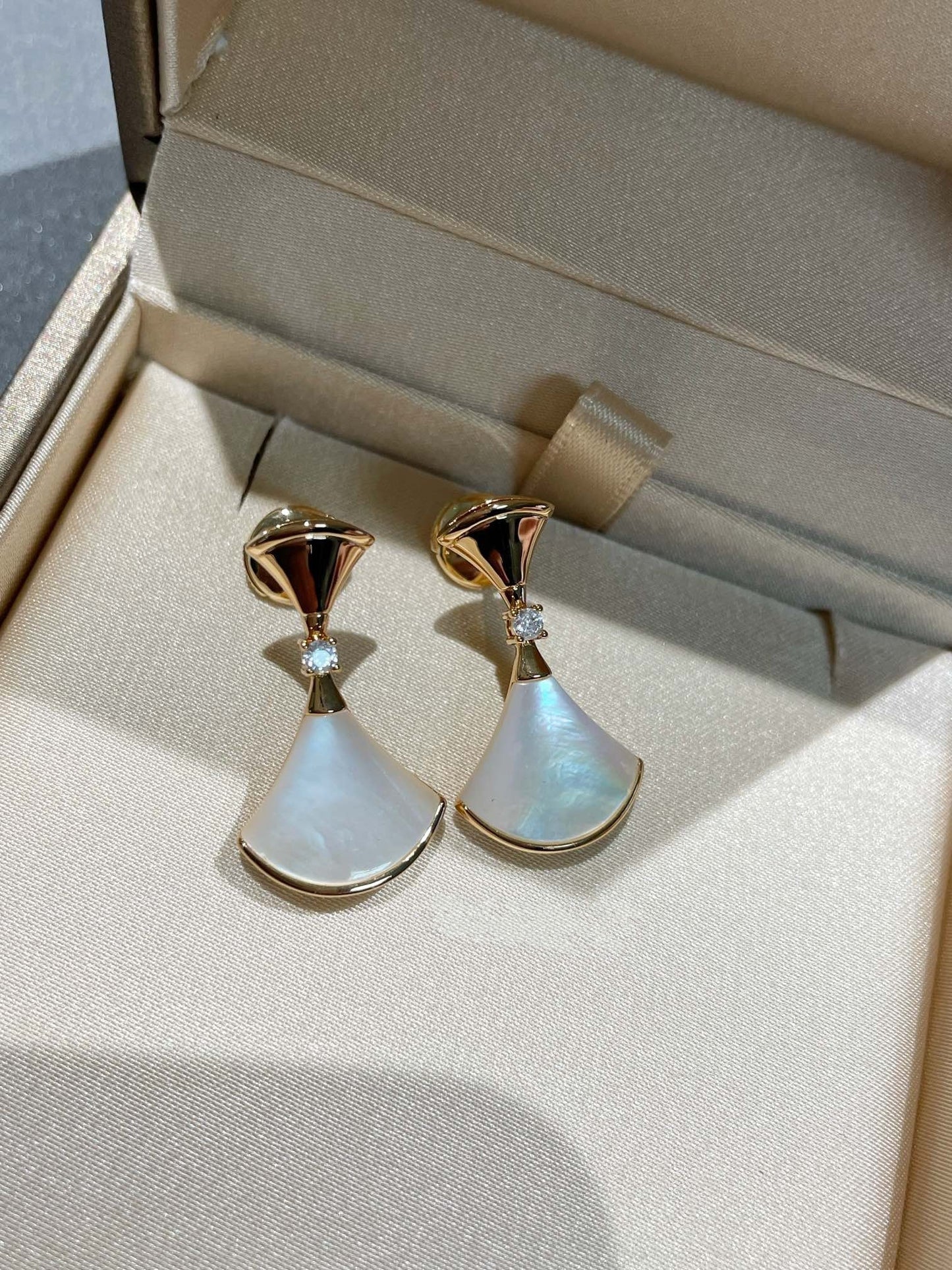[Rose Jewelrys]DREAM MOP 1 DIAMOND EARRINGS