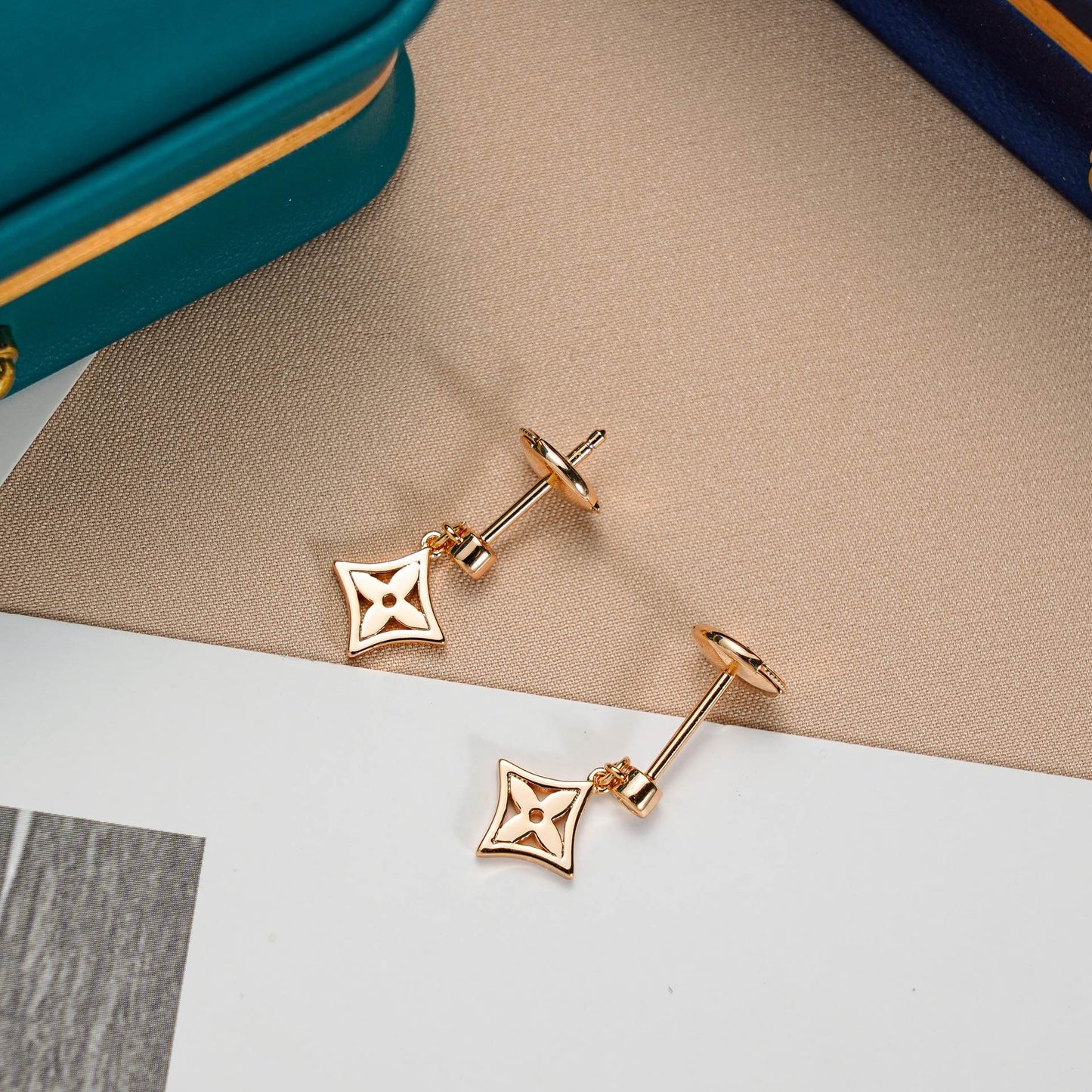 [Rose Jewelrys]STAR EARRINGS GOLD