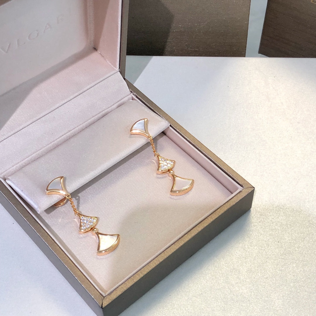 [Rose Jewelrys]DREAM EARRINGS 3 MOTIFS DIAMOND MOP PINK GOLD
