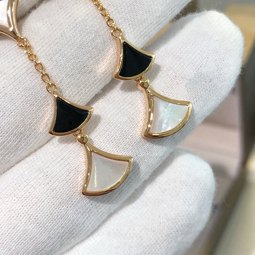 [Rose Jewelrys]DREAM EARRINGS 3 MOTIFS ONYX MOP PINK GOLD