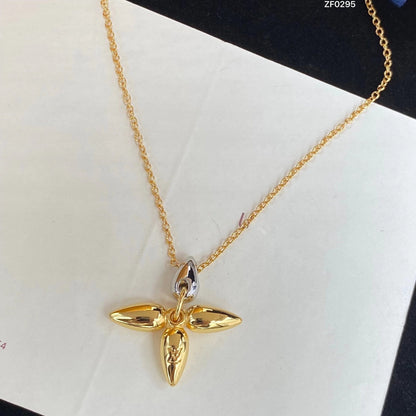 []LOUISETTE PEDANT GOLD NECKLACE