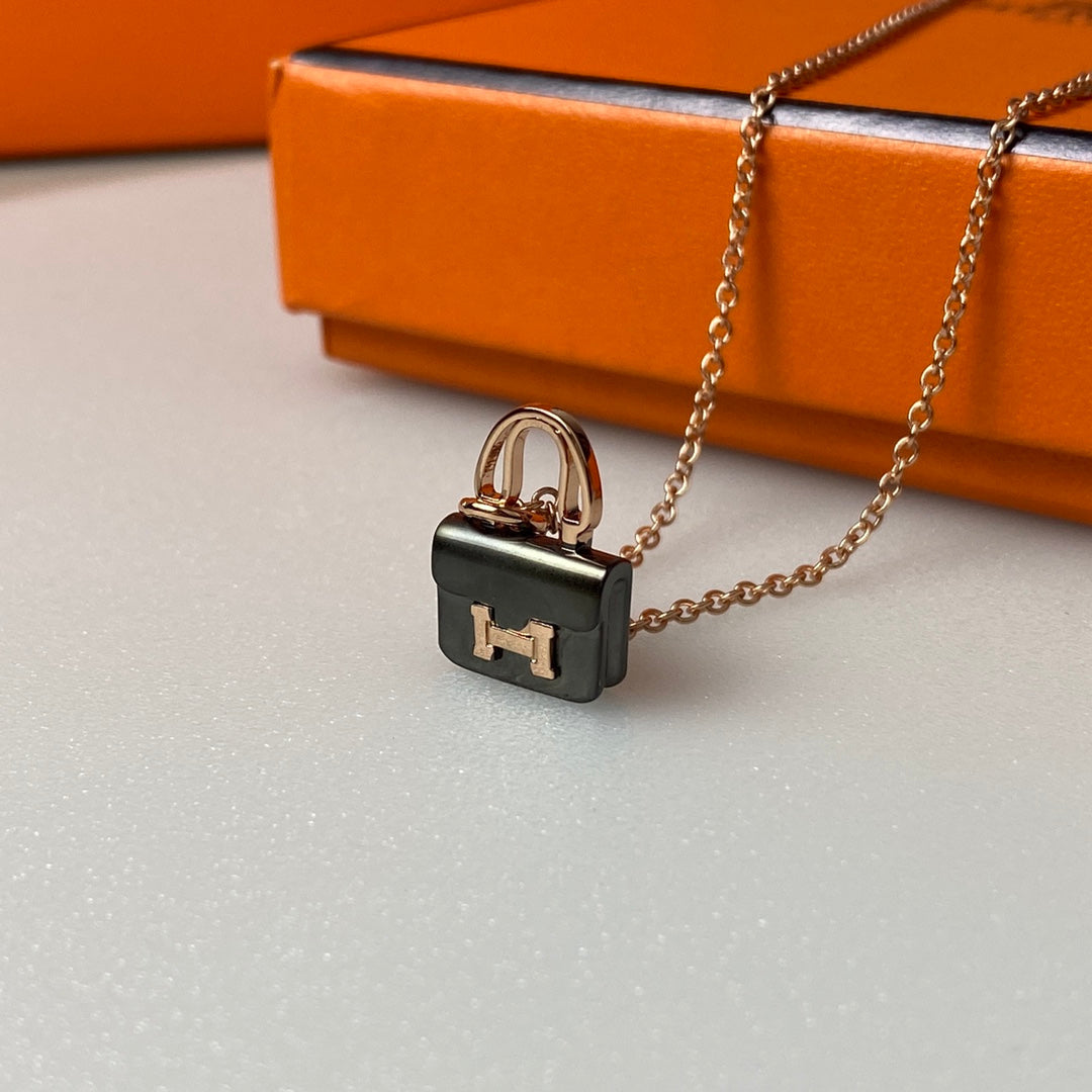 [Rose Jewelrys]CONSTANCE BLACK PEDANT PINK GOLD NECKLACE