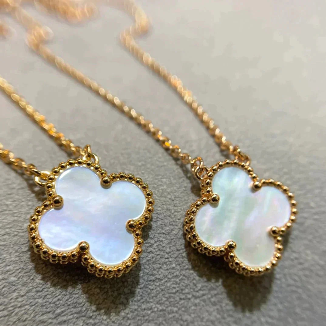 [Rose Jewelrys]CLOVER  15MM WHITE MOTHER-OF-PEARL NECKLACE