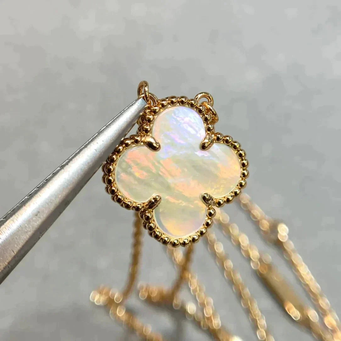 [Rose Jewelrys]CLOVER  15MM WHITE MOTHER-OF-PEARL NECKLACE