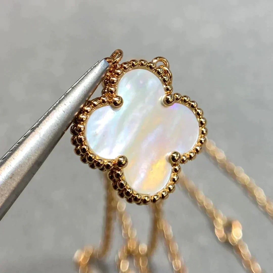 [Rose Jewelrys]CLOVER  15MM WHITE MOTHER-OF-PEARL NECKLACE