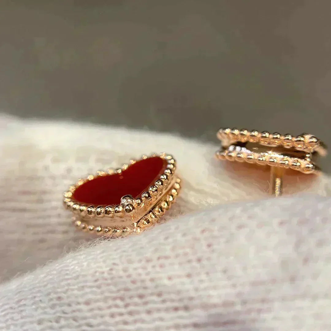 [Rose Jewelrys]HEART CARNELIAN STUD EARRINGS