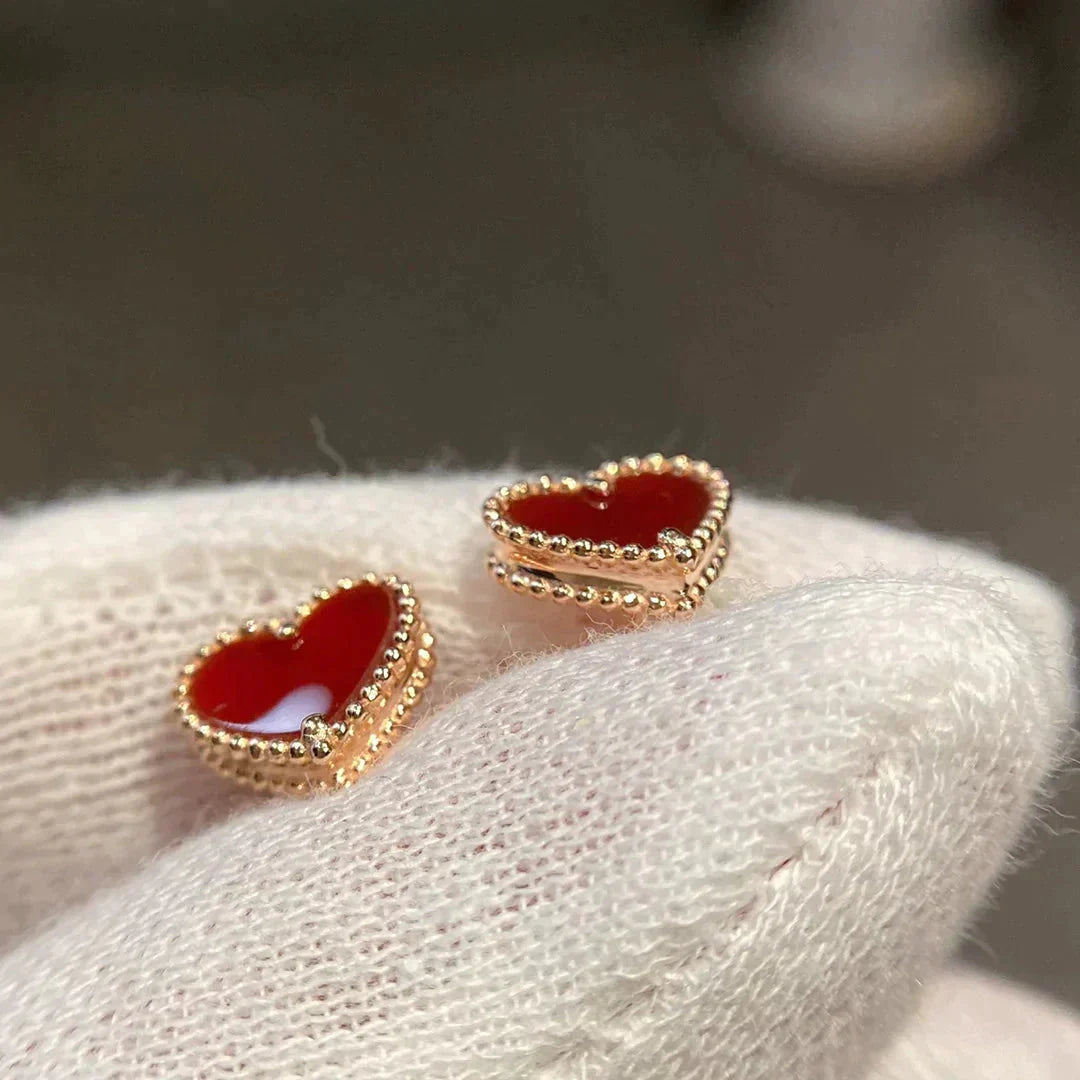 [Rose Jewelrys]HEART CARNELIAN STUD EARRINGS
