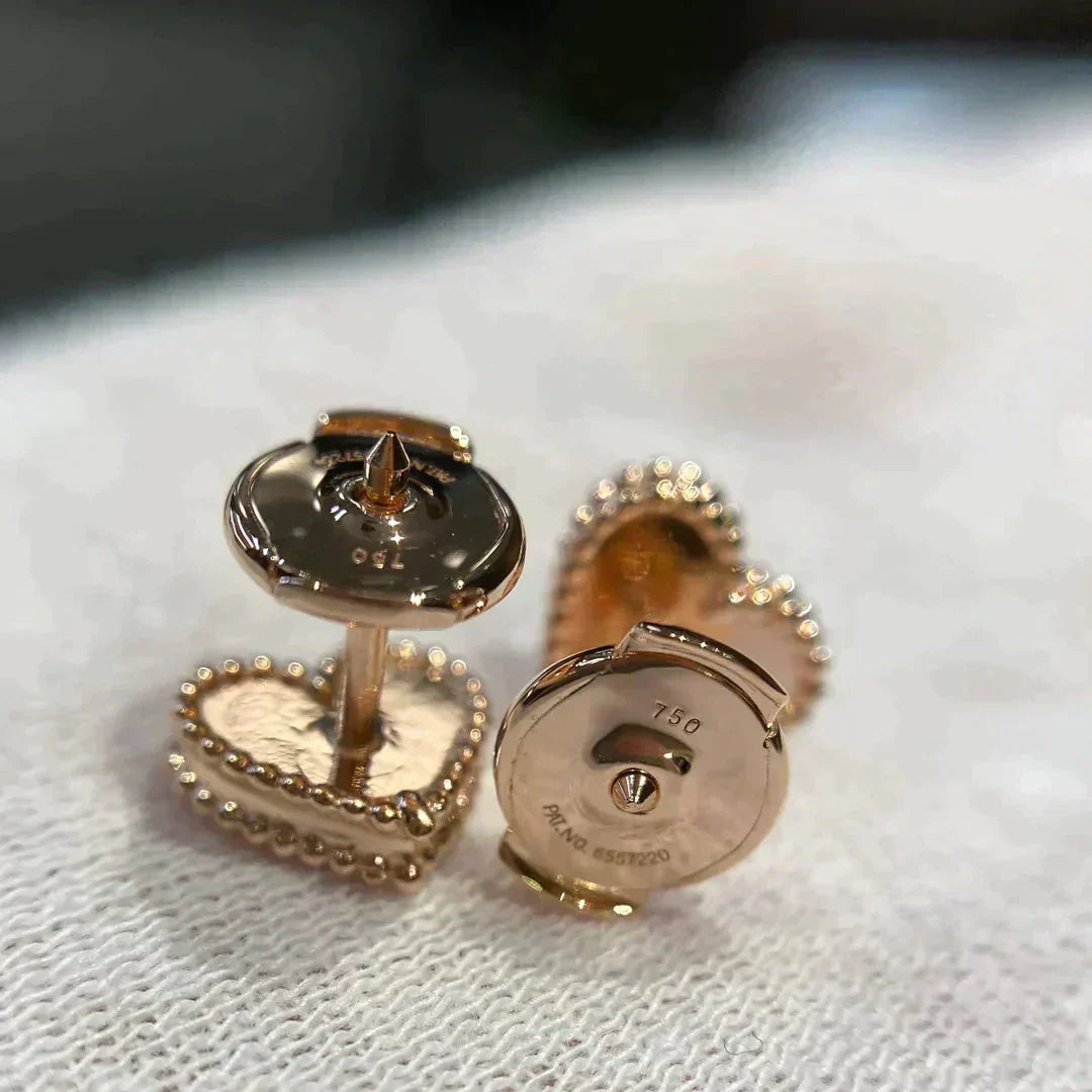 [Rose Jewelrys]HEART CARNELIAN STUD EARRINGS