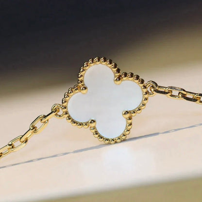 [Rose Jewelrys]CLOVER 20 MOTIFS WHITE MOP NECKLACE