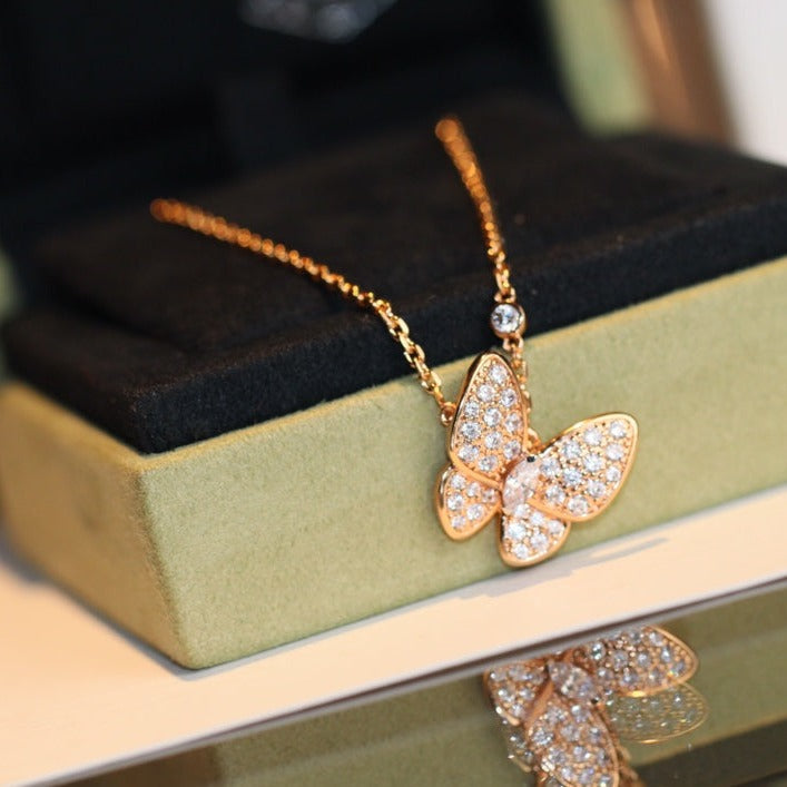 []BUTTERFLY DIAMOND NECKLACE