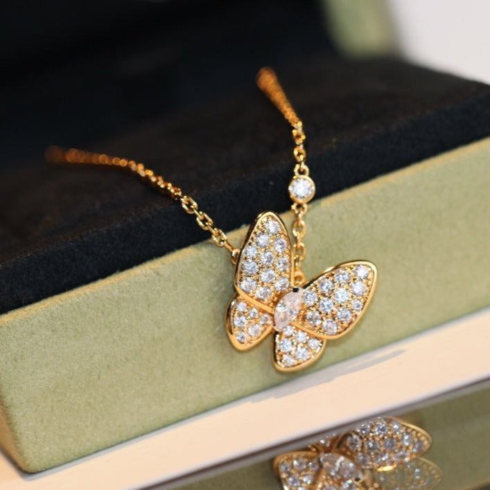 []BUTTERFLY DIAMOND NECKLACE