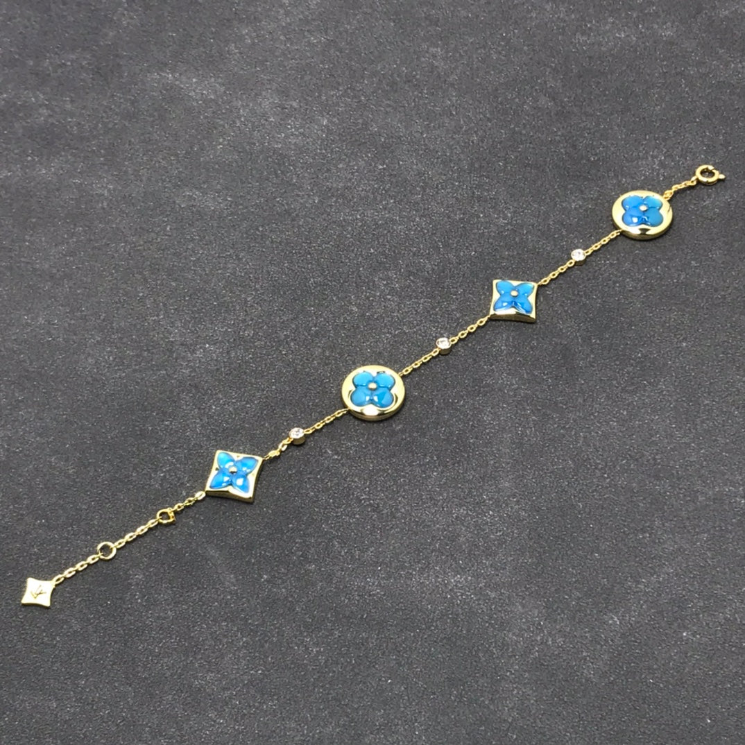 []STAR AND SUN TURQUOISE 4 MOTIFS 3 DIAMONDS