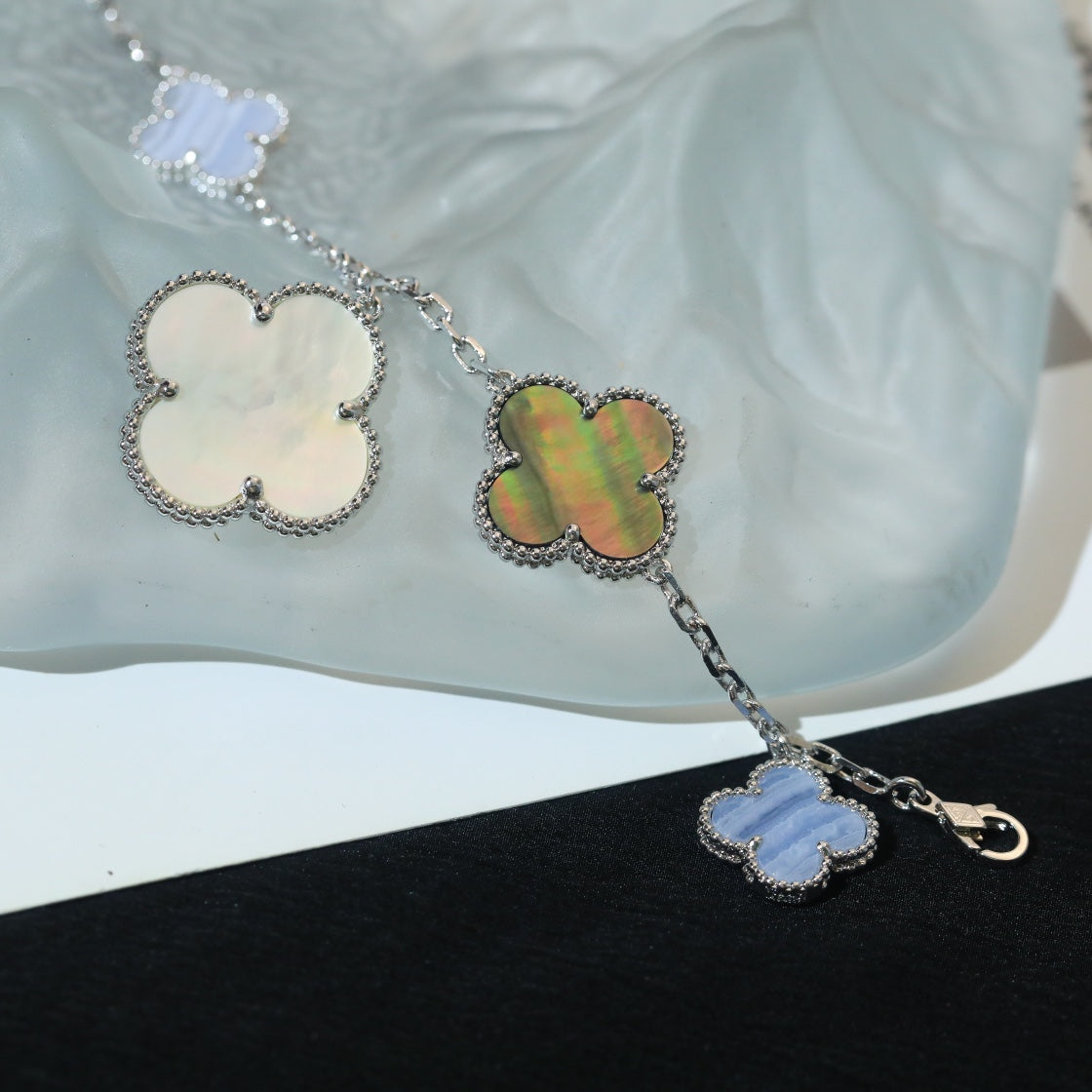 [Rose Jewelrys]CLOVER BRACELET 5 MOTIFS MOP CHALCEDONY SILVER