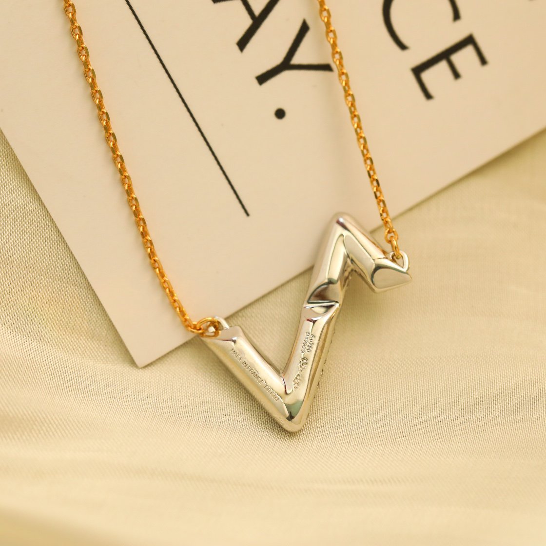 [Rose Jewelrys]VOLT SILVER DIAMOND PEDANT NECKLACE