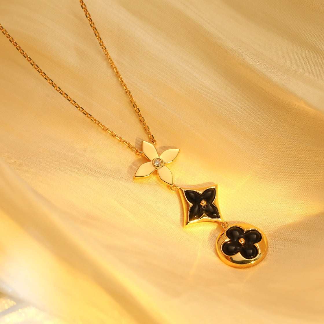 [Rose Jewelrys]STAR AND SUN ONYX PINK GOLD NECKLACE