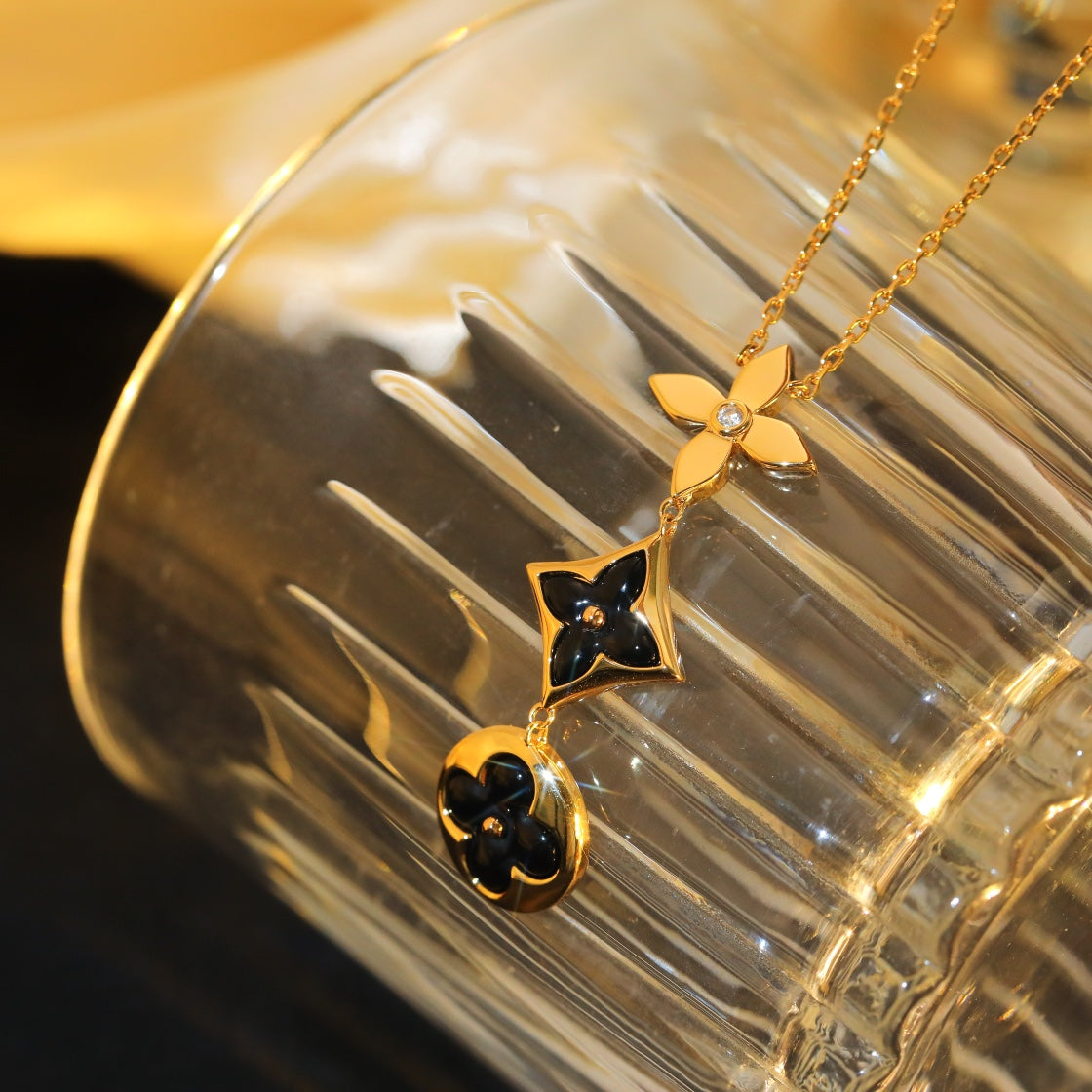 [Rose Jewelrys]STAR AND SUN ONYX PINK GOLD NECKLACE