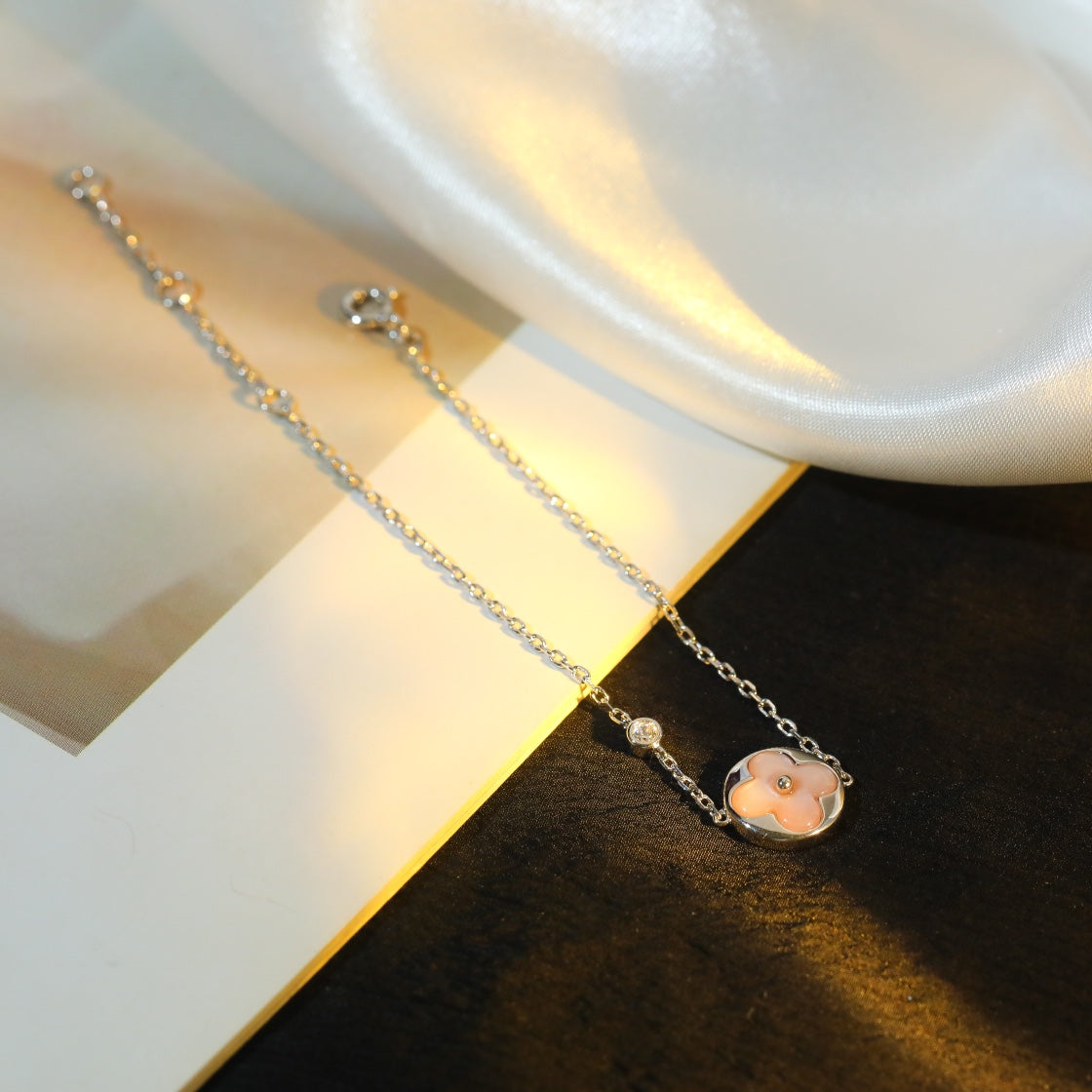 [Rose Jewelrys]SUN MOTIF PINK MOP SILVER BRACELET