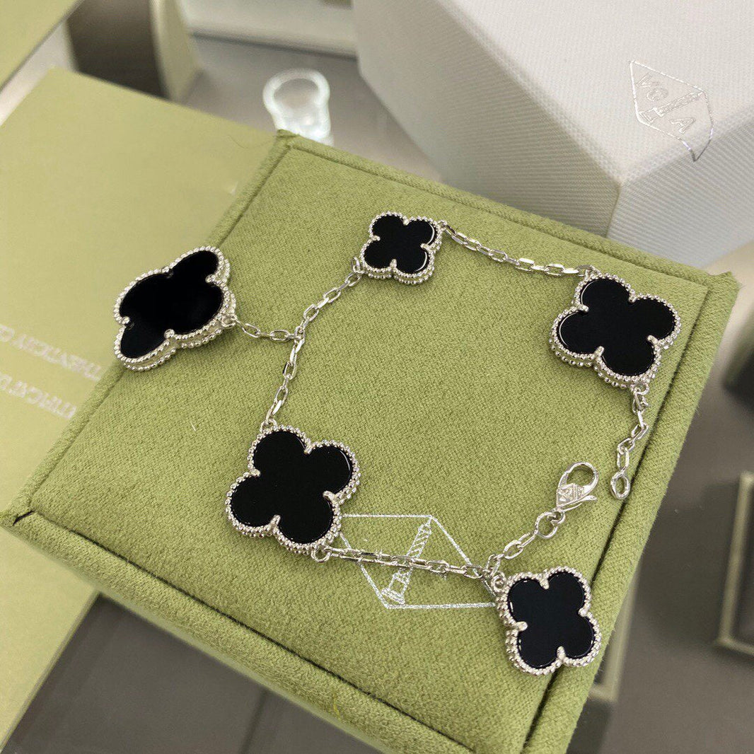 [🌹Rose💎]CLOVER 5 MOTIFS SIVLER ONYX BRACELET