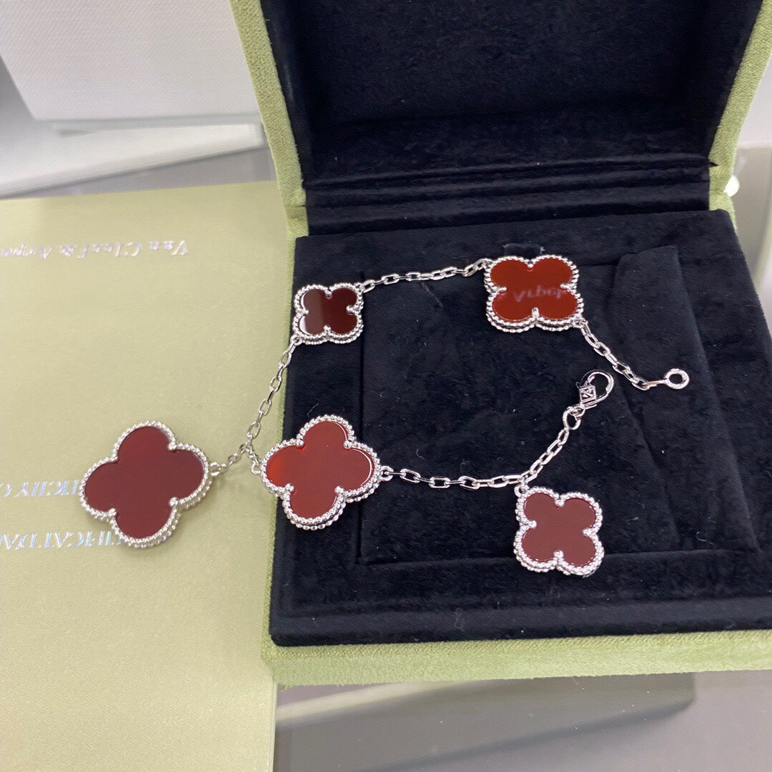 [Rose Jewelrys]CLOVER 5 MOTIFS SIVLER CARNELIAN BRACELET