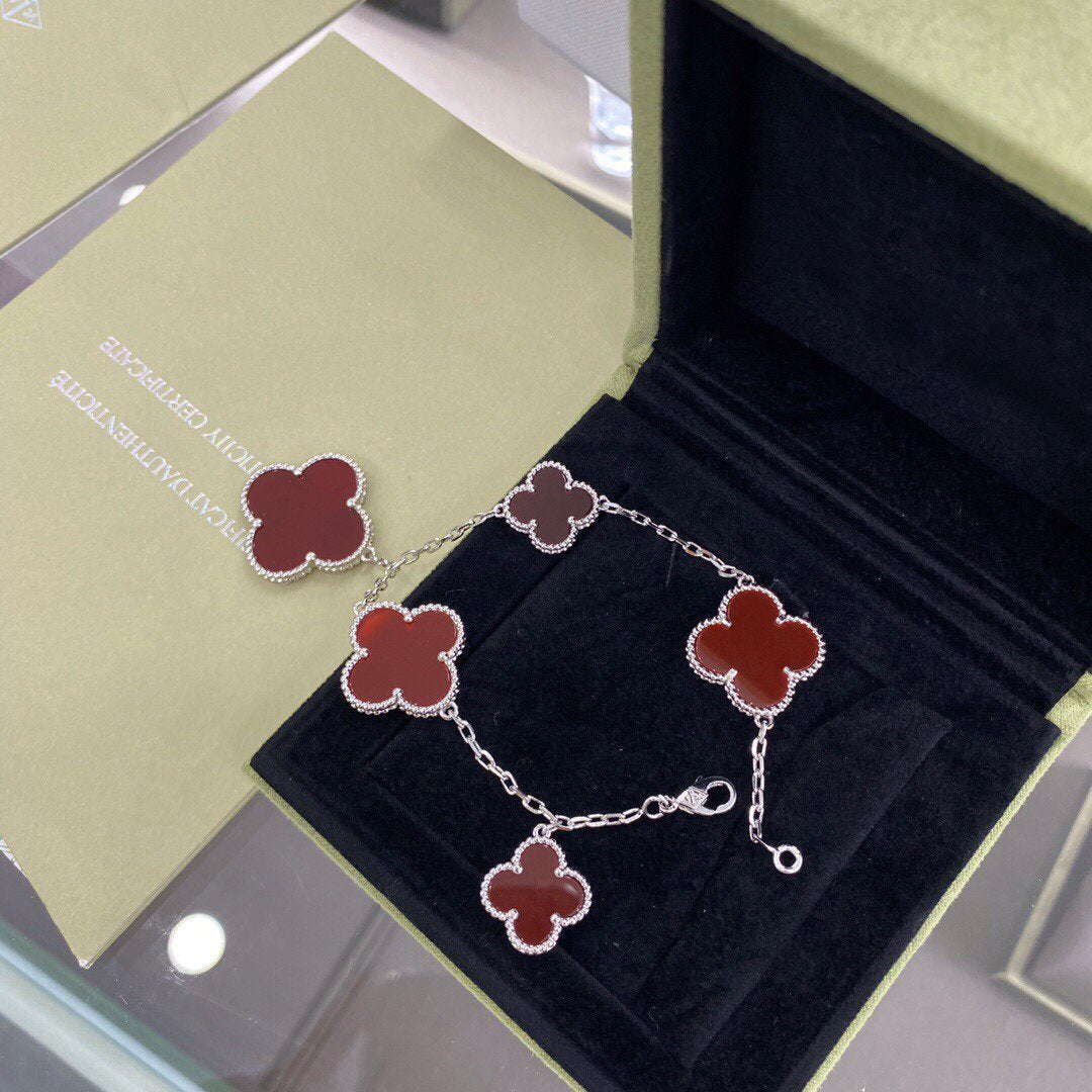 [Rose Jewelrys]CLOVER 5 MOTIFS SIVLER CARNELIAN BRACELET