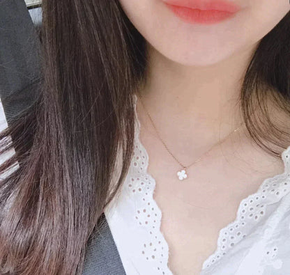 [Rose Jewelrys]CLOVER MINI 9.5MM WHITE MOTHER-OF-PEARL NECKLACE
